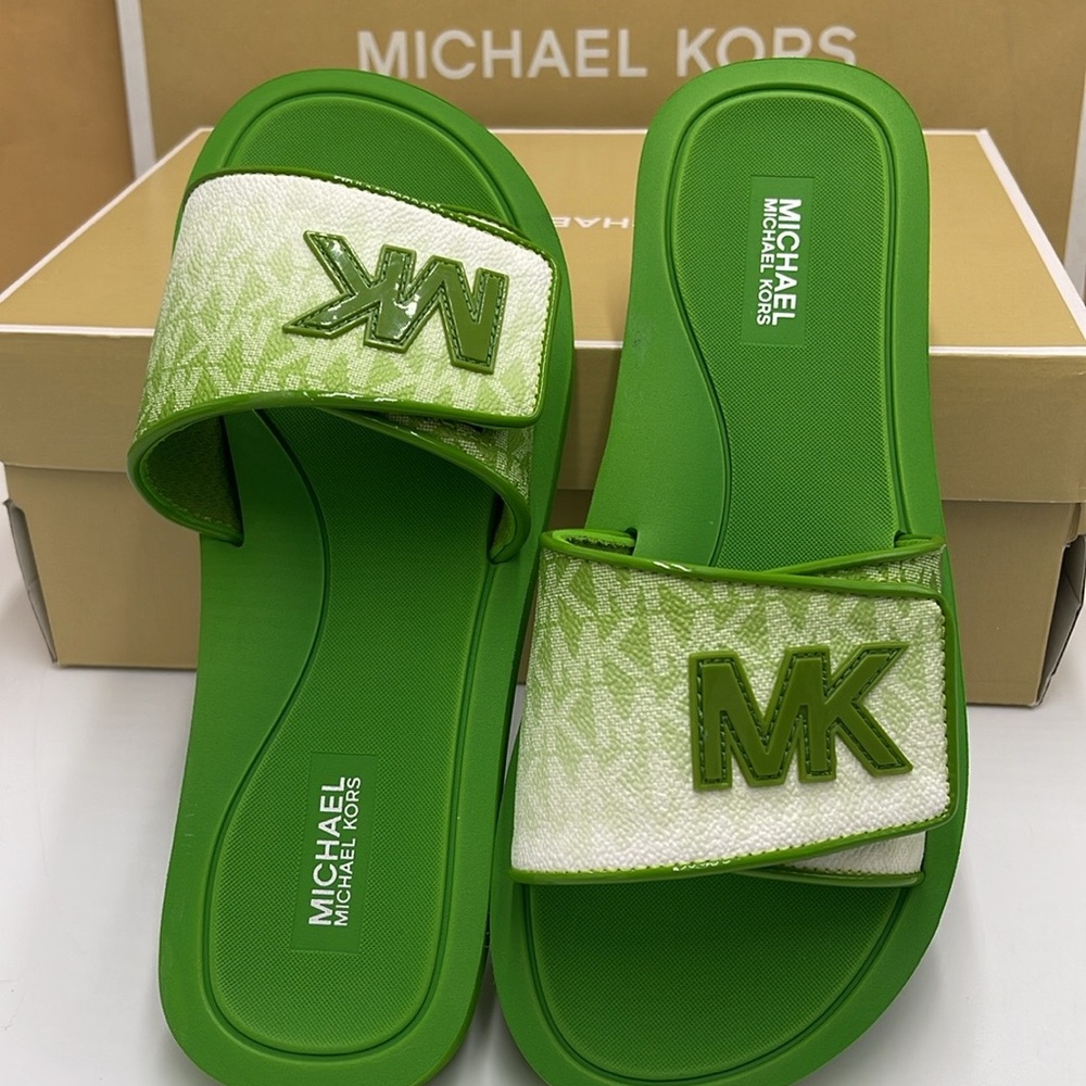 Michael Kors Green Slide Logo Sandals Palmer Ombré Signature
Jungle Green 
NWT - Picture 12 of 16